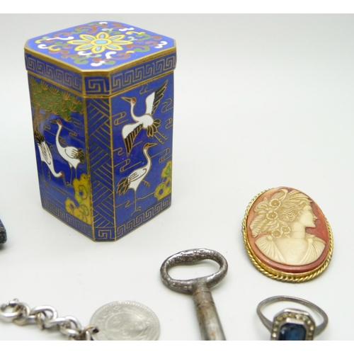 1005 - An enamelled box, two bracelets, other jewellery and case with six buttons, (5+1), etc.