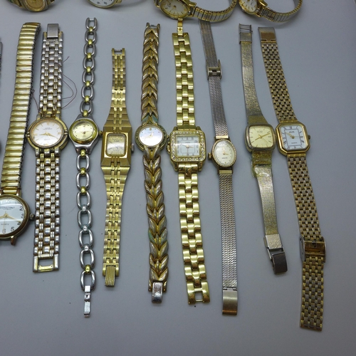 1012 - A collection of wristwatches