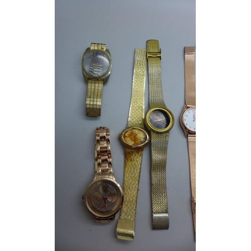 1013 - A collection of wristwatches