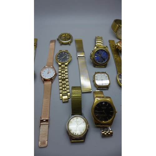 1013 - A collection of wristwatches