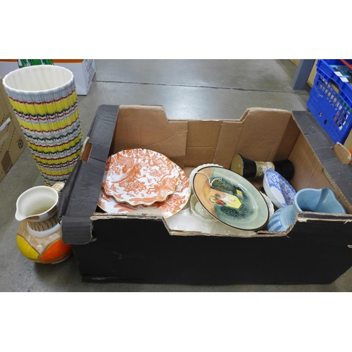 1057 - A box of mixed ceramics including a Royal Doulton series ware plate, Hornsea vase, a/f, stoneware ju... 