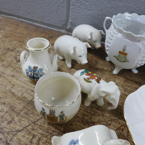 1066 - Goss and other makes of crested china **PLEASE NOTE THIS LOT IS NOT ELIGIBLE FOR IN-HOUSE POSTING AN... 