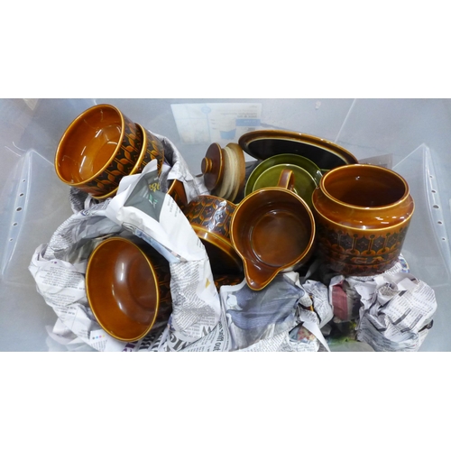 1076 - A Hornsea retro brown teaset with additional teapot in green **PLEASE NOTE THIS LOT IS NOT ELIGIBLE ... 