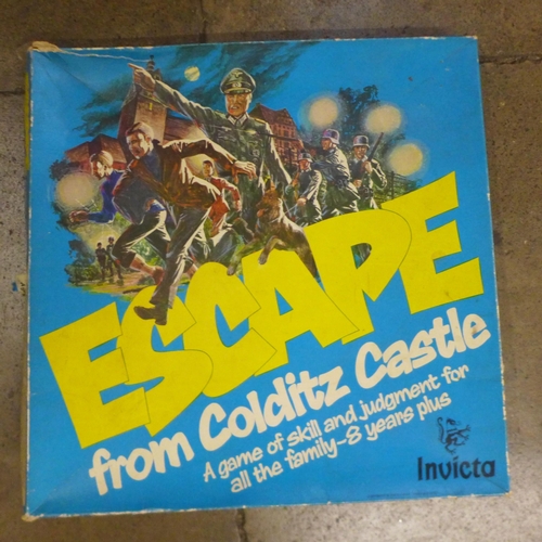 1083 - A model fort, a Waddington's Go Travel Game and an Escape from Colditz Game **PLEASE NOTE THIS LOT I... 