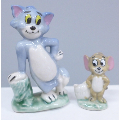 627 - Wade Tom and Jerry figures