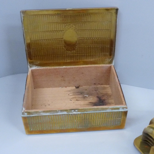 640 - A set of postal scales, a brass ashtray stand and a brass cigarette box