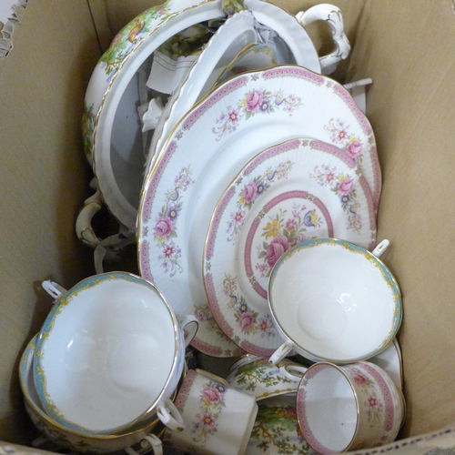 704 - Royal Albert Chelsea Bird soup bowls, tureen, Queen's Richmond plates, etc. **PLEASE NOTE THIS LOT I... 