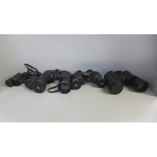 760 - Four pairs of binoculars; Prinz 10 x 50, Chinon zoom 7-15 x 35, Chinon 7 x 50 and Boots 8 x 30