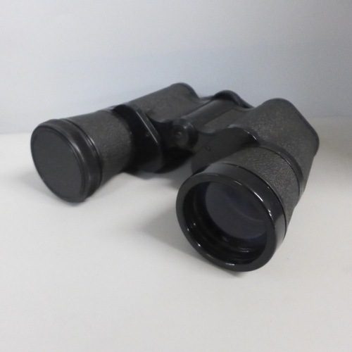 760 - Four pairs of binoculars; Prinz 10 x 50, Chinon zoom 7-15 x 35, Chinon 7 x 50 and Boots 8 x 30