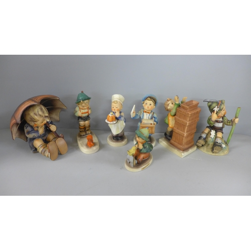 781 - A collection of seven Goebel figures