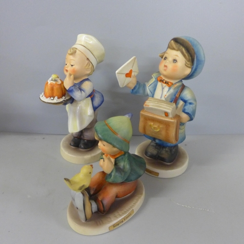 781 - A collection of seven Goebel figures