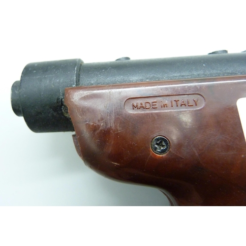 813 - A target shooting pistol, marked 'made in Italy', a/f