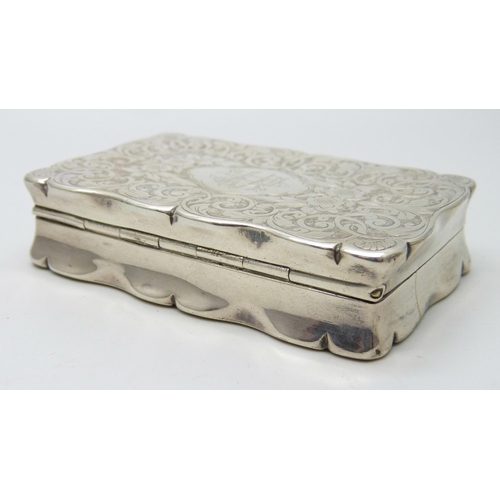 836 - A late Victorian silver tobacco box, Chester 1897, 82g