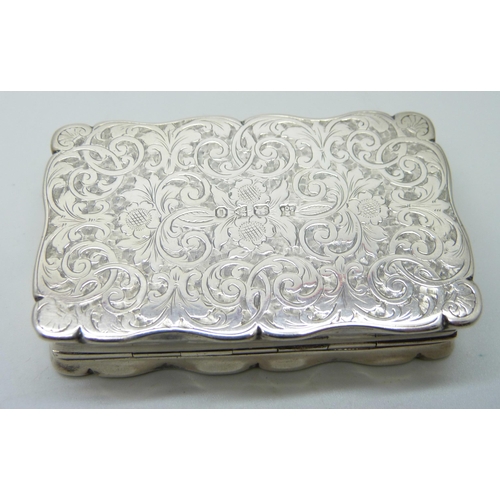 836 - A late Victorian silver tobacco box, Chester 1897, 82g