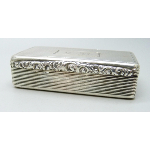 840 - A William IV silver tobacco box, Birmingham 1836, 70g