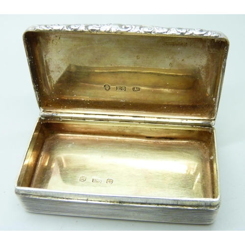 840 - A William IV silver tobacco box, Birmingham 1836, 70g