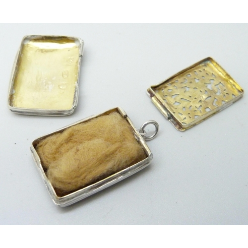 845 - A William IV silver vinaigrette, Birmingham 1830, Thomas Freeman, hinges require repair