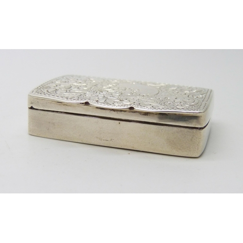 846 - A silver snuff box, Birmingham 1910