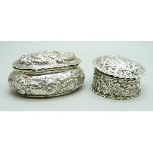 848 - Two late Victorian silver boxes, Birmingham 1897 and 1898