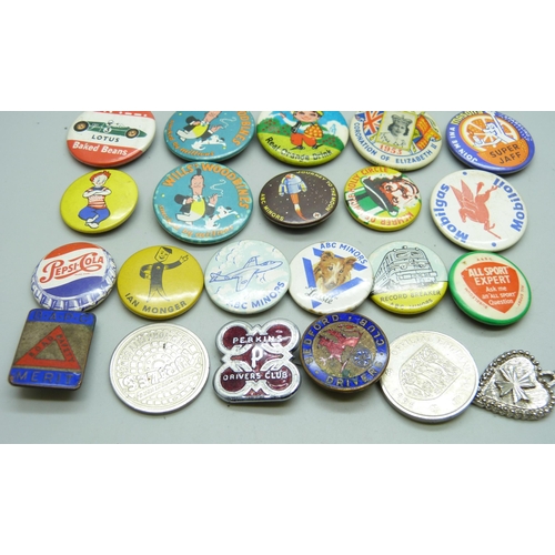 878 - A collection of mid 20th century pin badges, including Pepsi, Wills's Woodbines, Mobilgas and Ace Mi... 