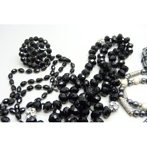 884 - A collection of French jet and hematite jewellery