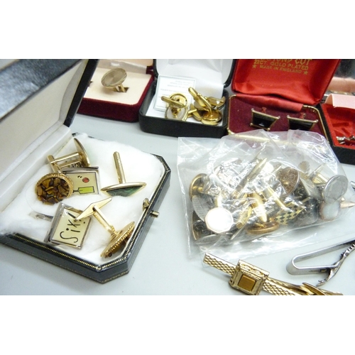 890 - A collection of cufflinks including R.A.F. and South African police