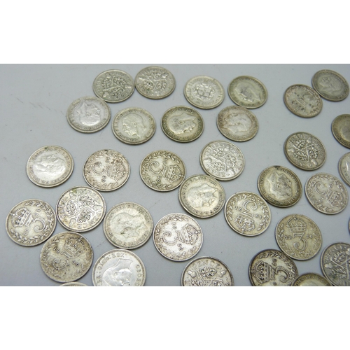 894 - Fifty 3d coins all 1920-1946, 69.6g