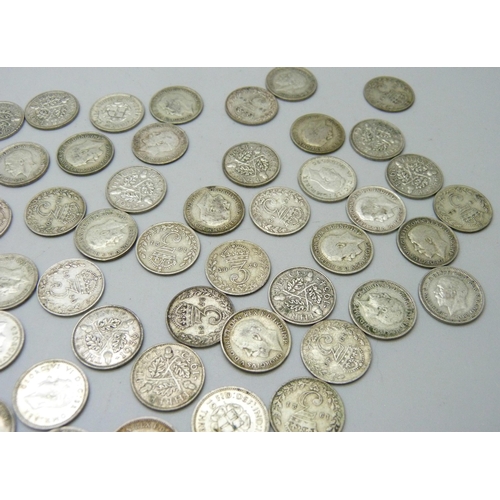 894 - Fifty 3d coins all 1920-1946, 69.6g