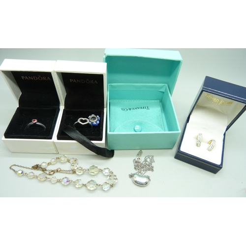 922 - A pair of 9ct gold earrings, 1.2g, two Pandora rings, a Tiffany necklet, etc.