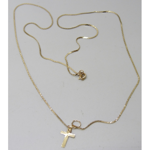 931 - A 14ct gold neck chain with a small cross pendant, 2.4g