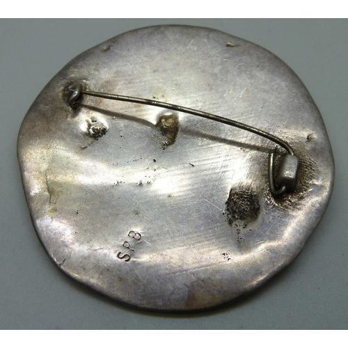 934 - A Dutch brooch, (tests as silver), 44.7g, 6cm