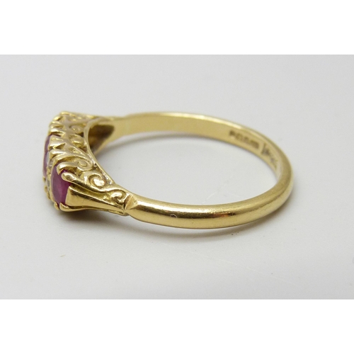 960 - An 18ct gold, ruby and diamond ring, 3.9g, R