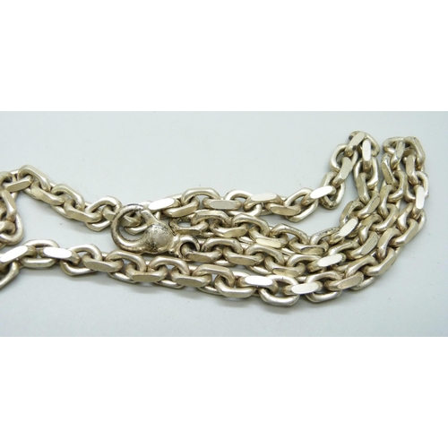 979 - A silver necklace, 85g, 49cm