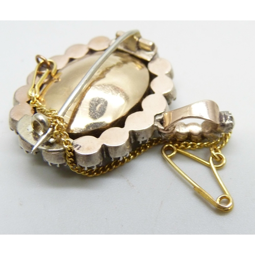 992 - An antique yellow and white stone pendant/brooch