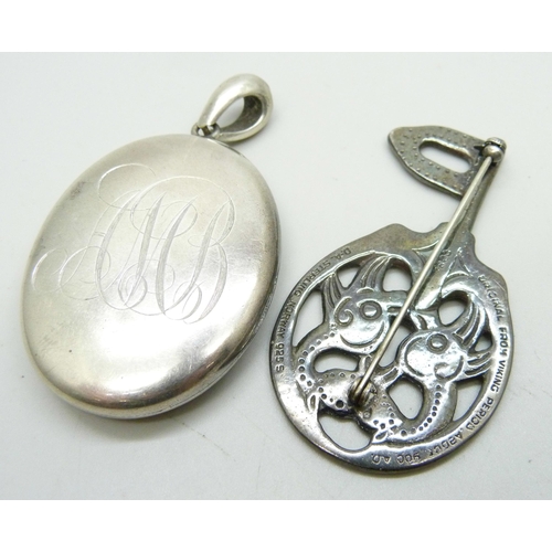 993 - A c1900 locket and a sterling silver David Andersen Norway brooch, locket 39mm wide