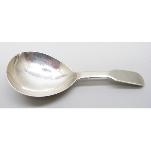 995 - A William IV silver caddy spoon, Exeter 1836, William Pope