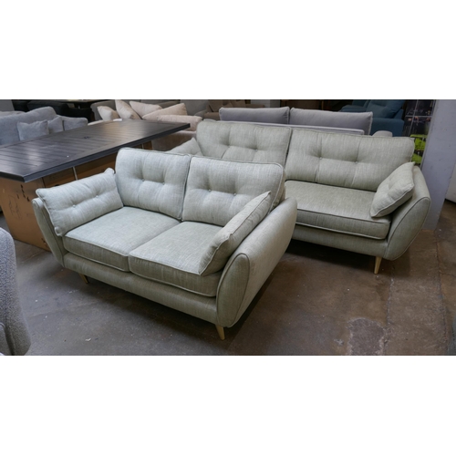 1433 - An olive fleck four seater sofa and 2.5 seater sofa