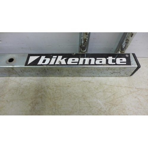 2400 - A 3 section metal bike rack