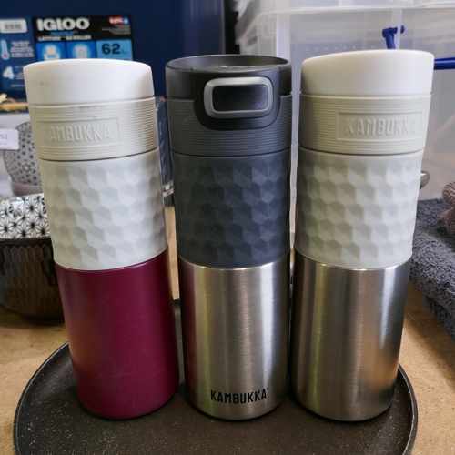 6051 - 3x Kambukka Travel Mug - Hot/Cold And The Rock Multi-pan (328-81,82,83)* This lot is subject to vat