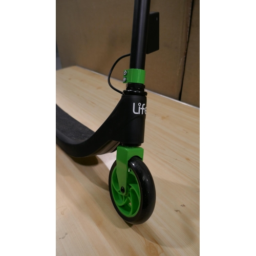 6070 - Li-fe 120 Pro black electric scooter with charger