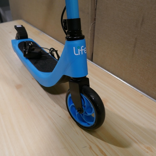 6071 - Li-fe 120 Pro blue electric scooter with charger