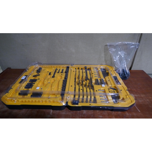 6077 - Dewalt Mechanics Set - Incomplete *This Item Is Subject To Vat (327A-296)