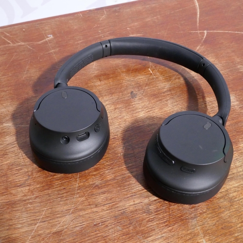 6081 - Sony Wireless Headphones  *This Item Is Subject To Vat (327A-33)