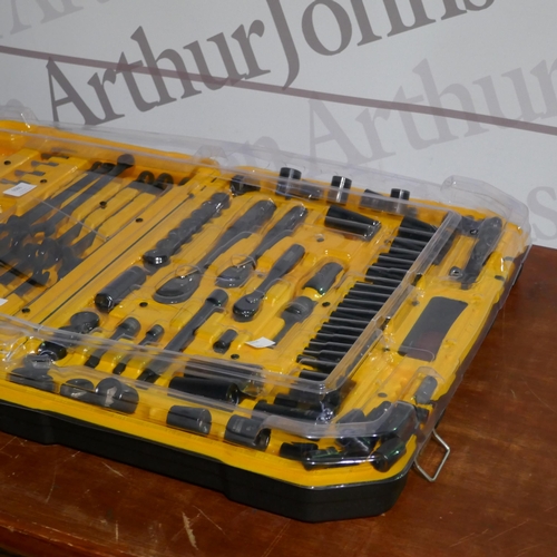 6086 - Dewalt Mechanics Set - Incomplete *This Item Is Subject To Vat (327A-297)