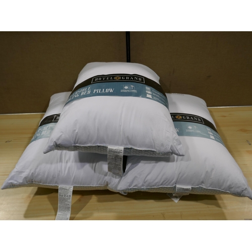 6144 - Hotel Grand Reversible Summer/Winter Pillows *This Item Is Subject To Vat (327A-132,136)