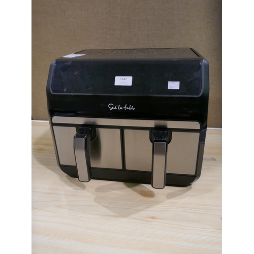 6147 - Sur La Table Air Fryer *This Item Is Subject To Vat (327A-111)