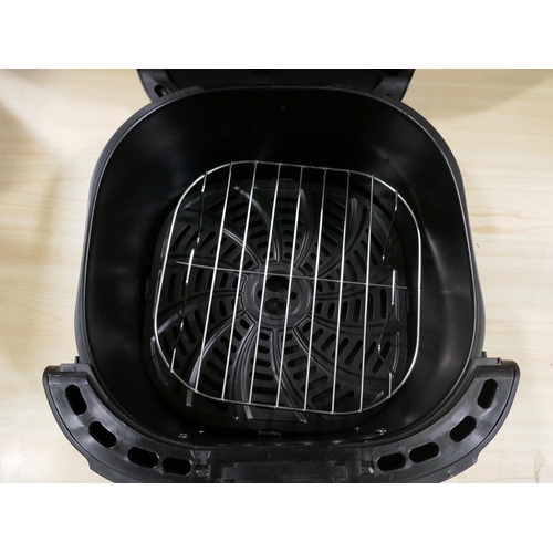 6152 - Gourmia Air Fryer 7Qt *This Item Is Subject To Vat (327A-106)