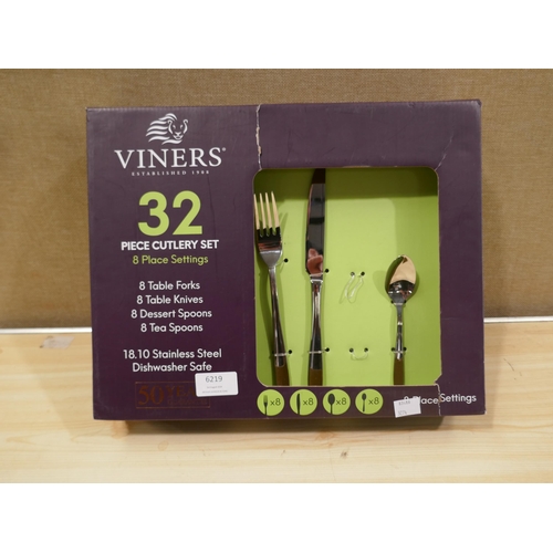 6219 - Henley Viners Cutlery Set - Incomplete *This Item Is Subject To Vat (327A-30)