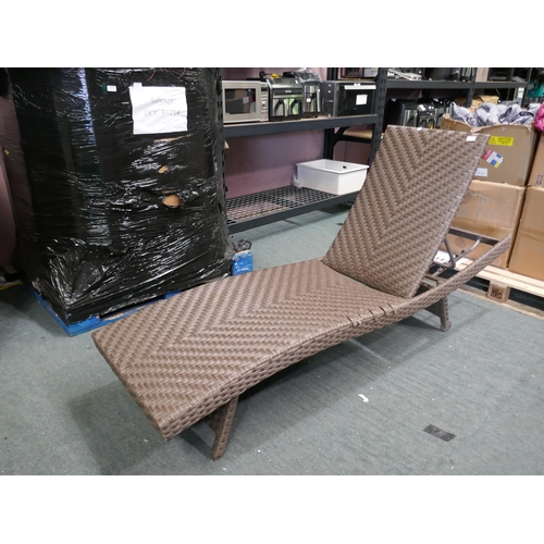 6260 - Sunvilla Herringbone Chaise Natural woven , Original RRP £208.33 + vat (328-226)* This lot is subjec... 