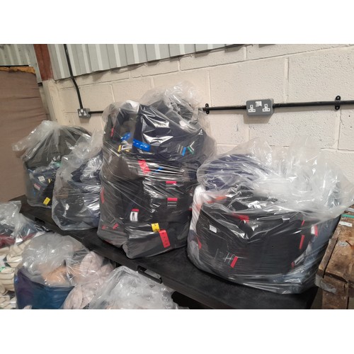 6274 - Large quantity of mixed clothing (327A-611) *This lot is subject to vat